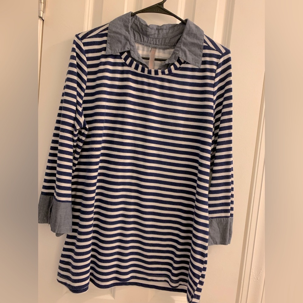 Navy blue stripe lightweight sweatshirt